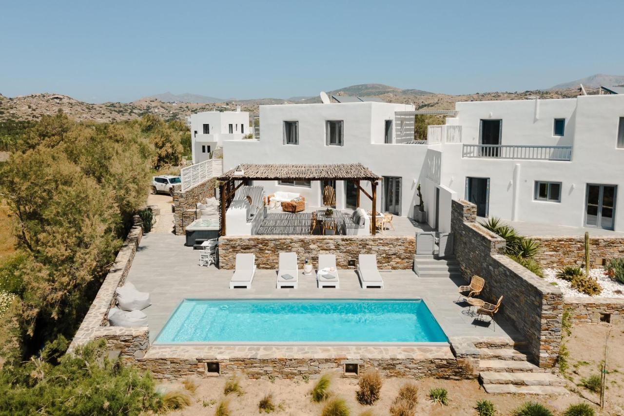 Mikri Tranquilla - Beach, Seaview, Pool, Jacuzzi Villa